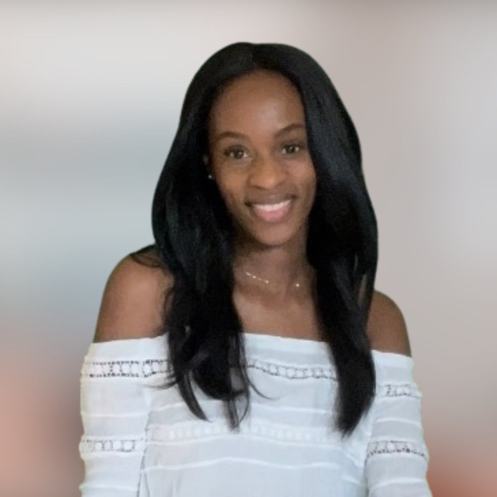 Meet your Posher, Natia